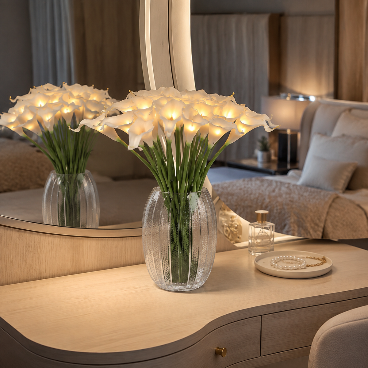 Lunelia™ Glowing Grace Lily Light